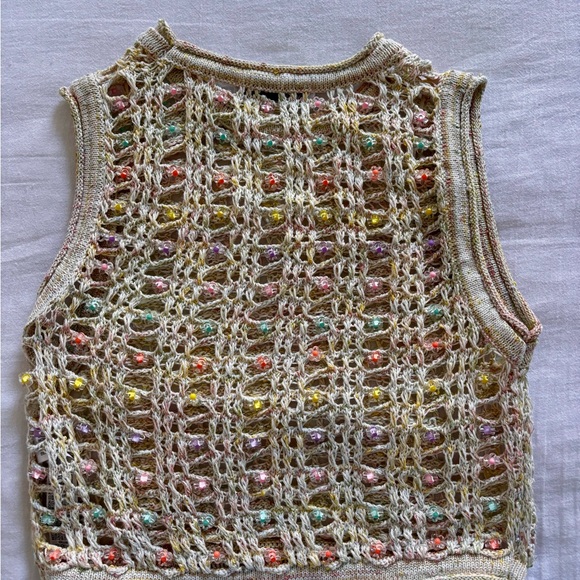 Zara cropped knit vest with charms
Never worn - Picture 2 of 3